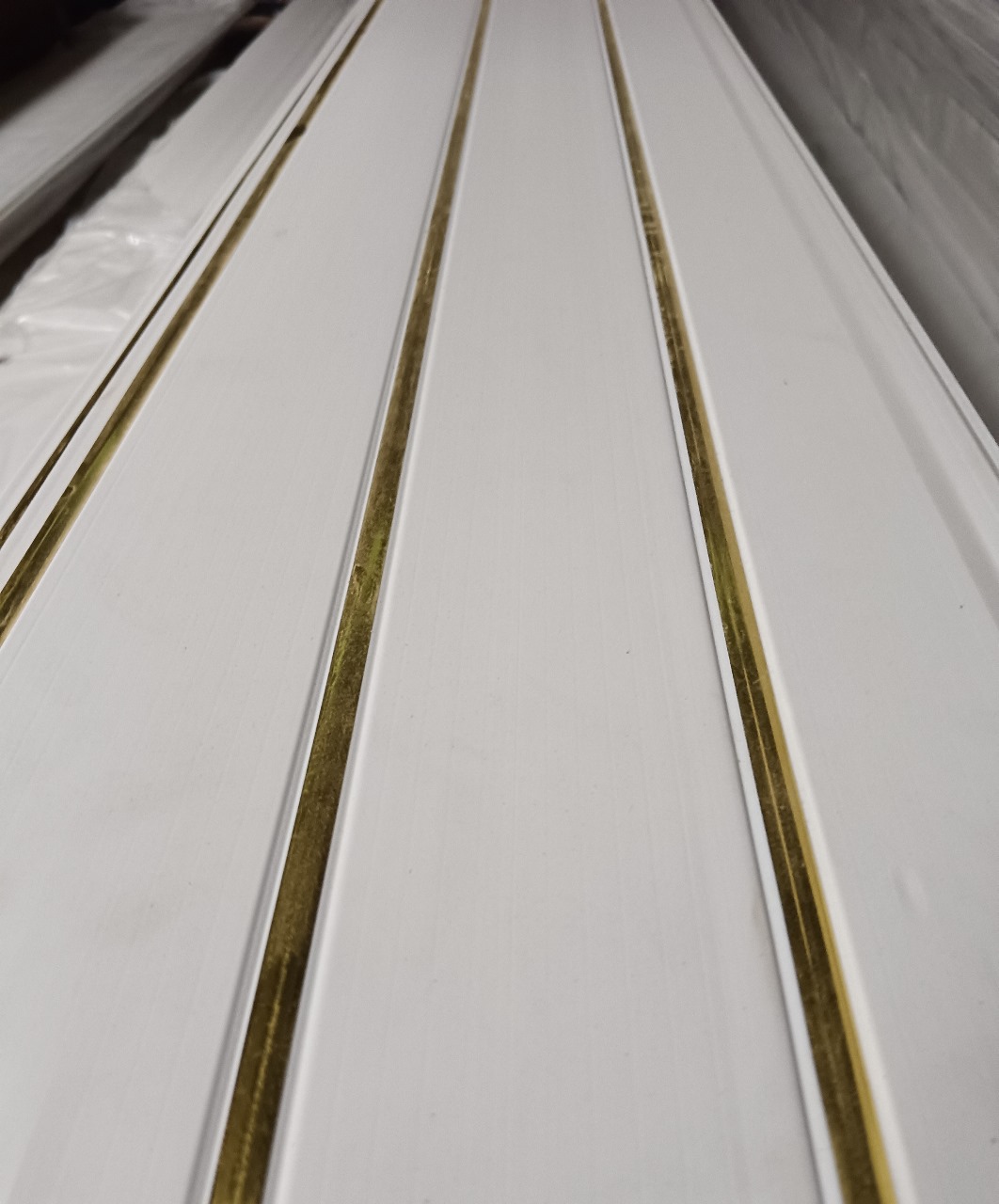 PVC GOLDEN LINE 12FIT X 10 INCH / 10 FIT X 10 INCH